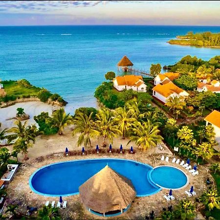 Azao Resort & Spa Pongwe Εξωτερικό φωτογραφία