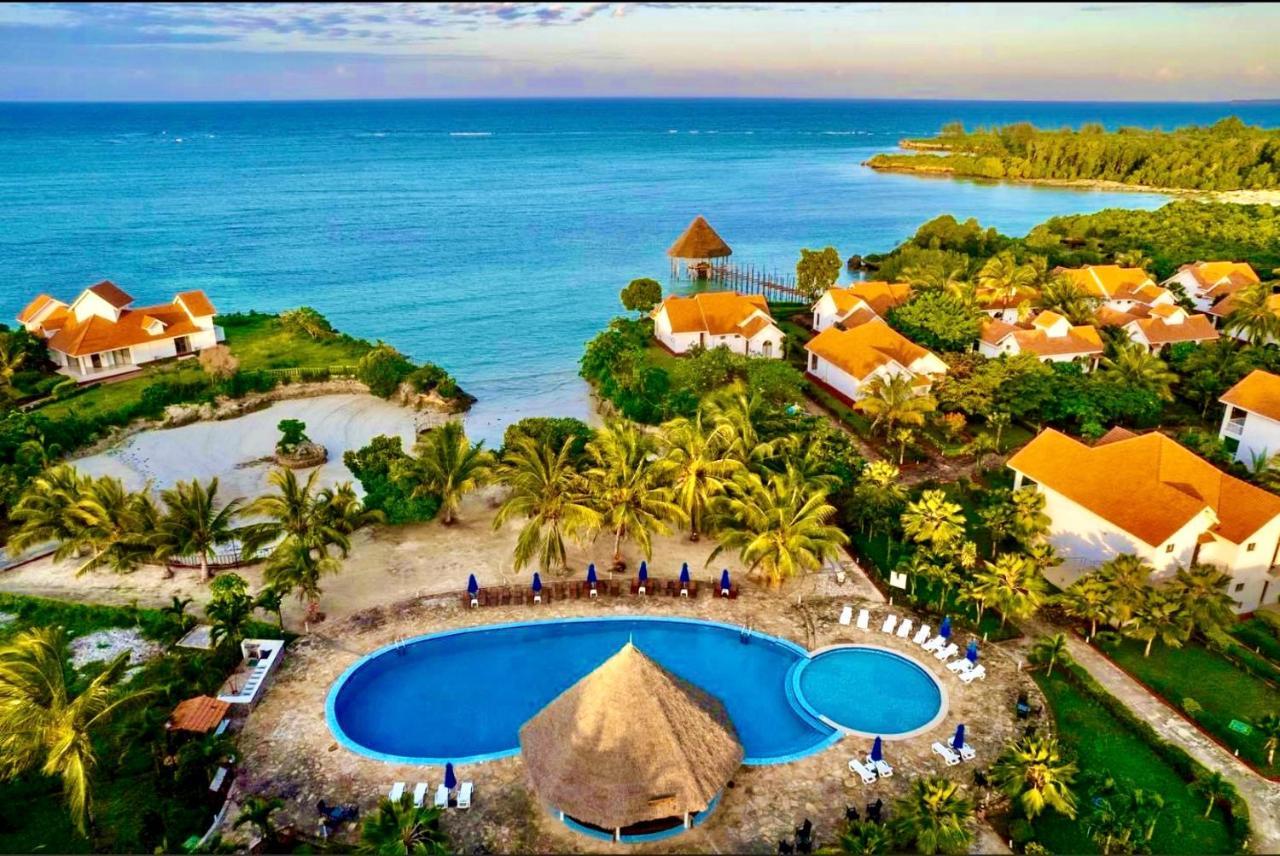 Azao Resort & Spa Pongwe Εξωτερικό φωτογραφία